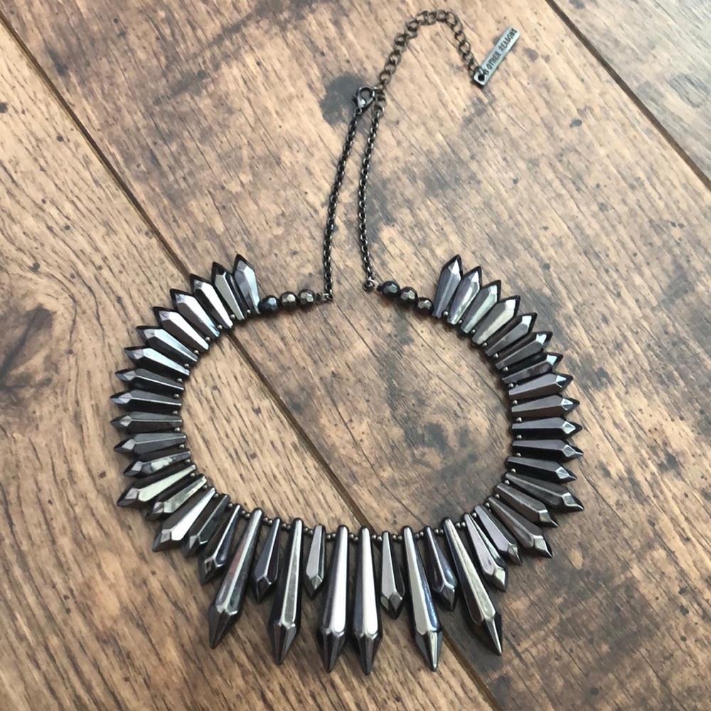 Statement necklace